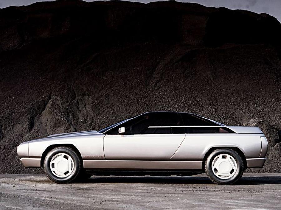  Alfa Romeo Delfino Concept 1983 года  (фото 17 из 18)